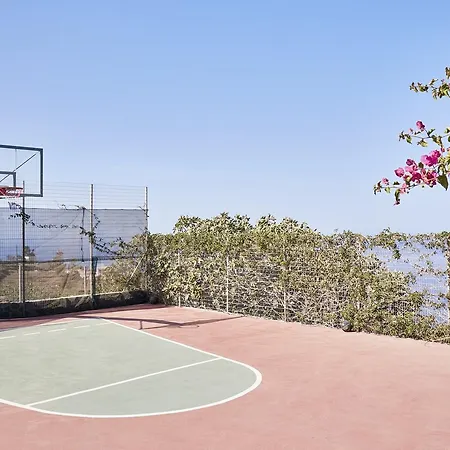 Periscope Villa